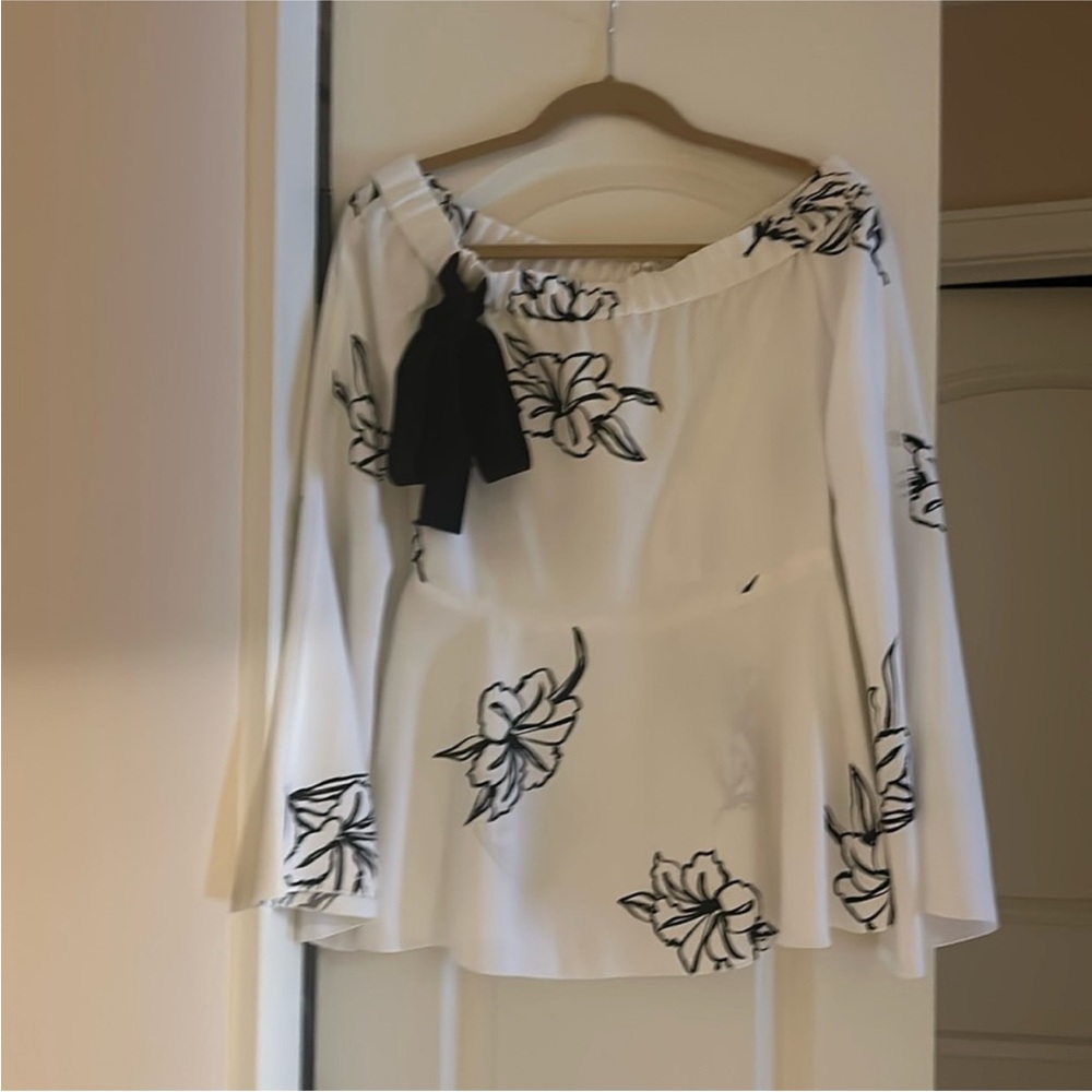 Derek Lam 10 Crosby off shoulder beautiful dressy top - Picture 2 of 7